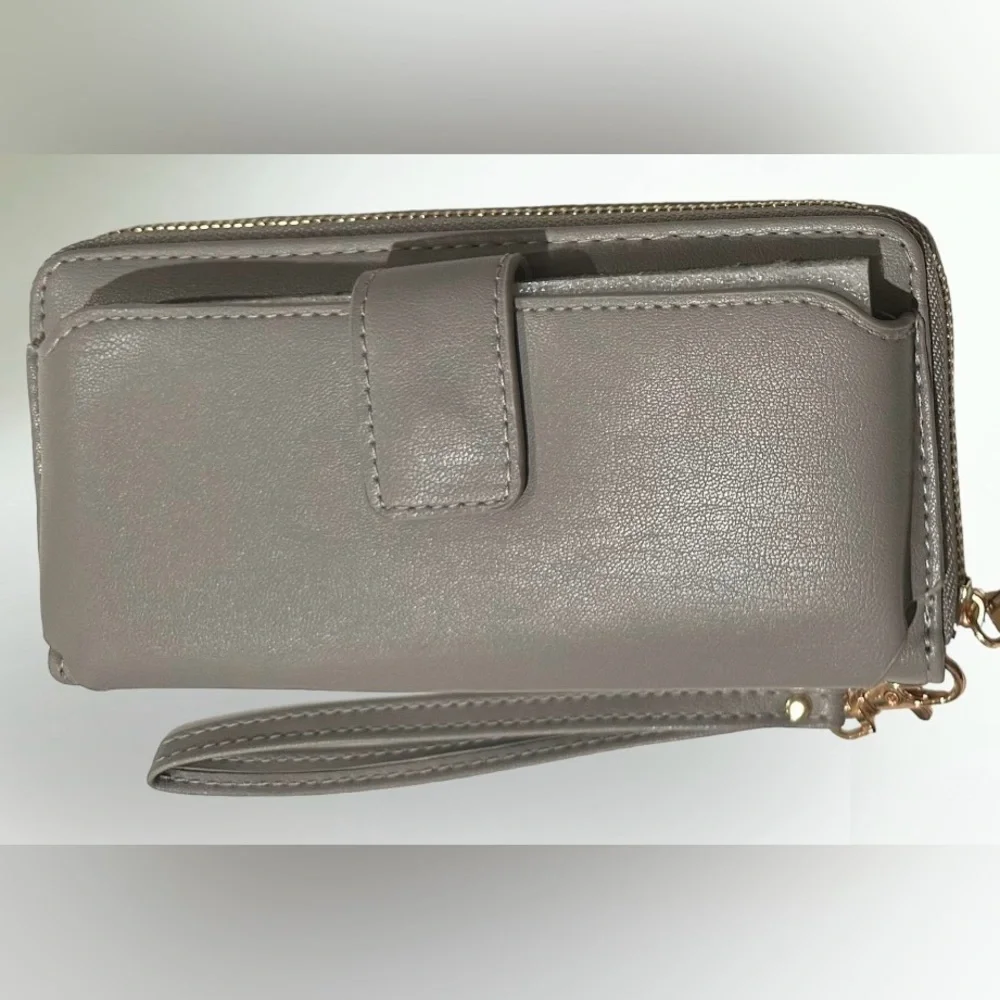 Badgley Mischka Wallet Wristlet Vegan Leather Gray‎ Studded Cell Holder